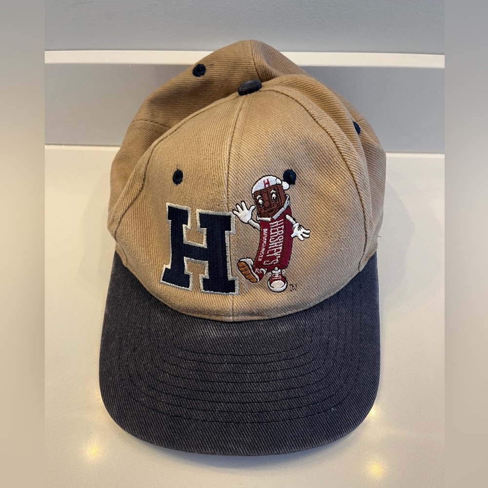 Men’s adjustable Hershey’s chocolate hat vintage